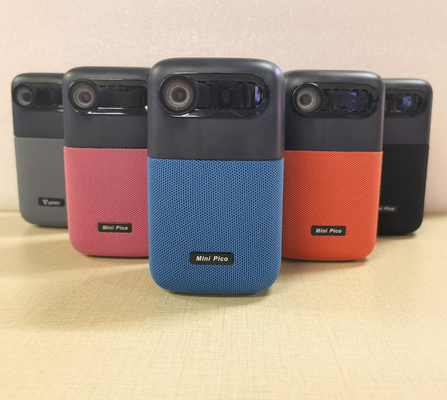 100つの内腔携帯用DLPプロジェクター クォードの中心1.4Gは10000mAh電池で造る